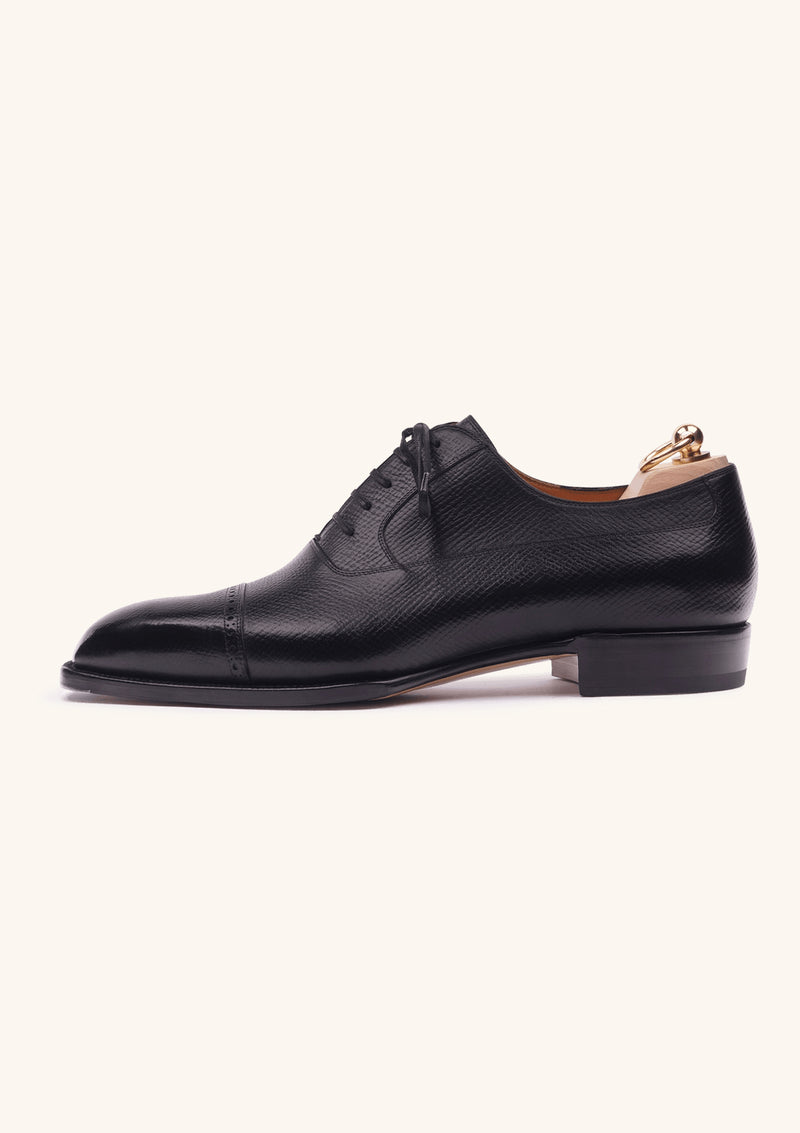 Black Oxford with Brogued Cap Toe