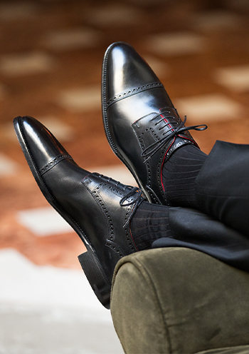 Black Five Eyelets Derby Shoes